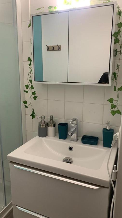 Studio 24M2 Intra-Muros Avinyon Dış mekan fotoğraf