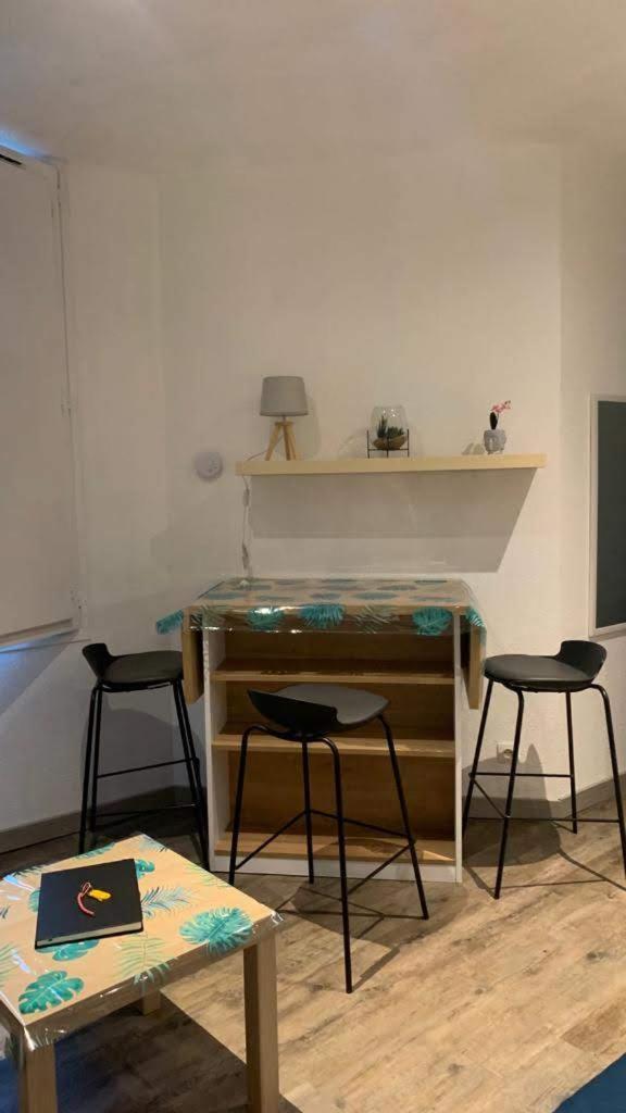 Studio 24M2 Intra-Muros Avinyon Dış mekan fotoğraf